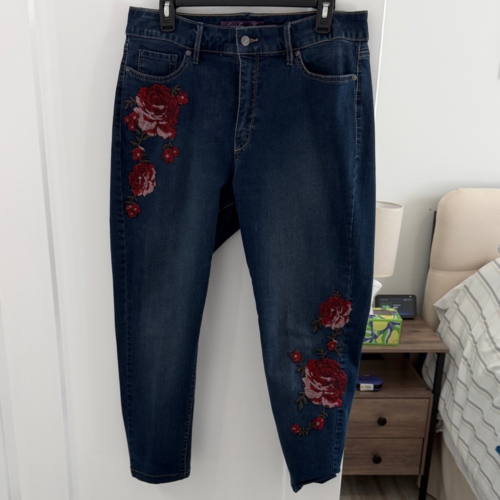 Gloria Vanderbilt Dark Blue Jeans with Red Floral Embroidery